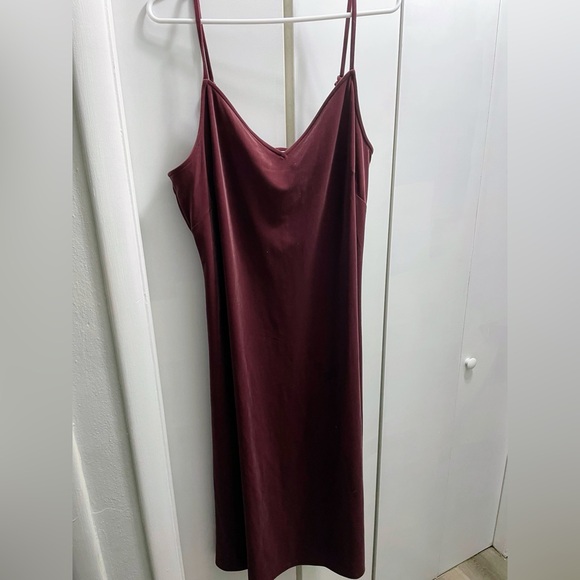 Time and Tru Plum Velvet Slip Dress - Picture 1 of 4